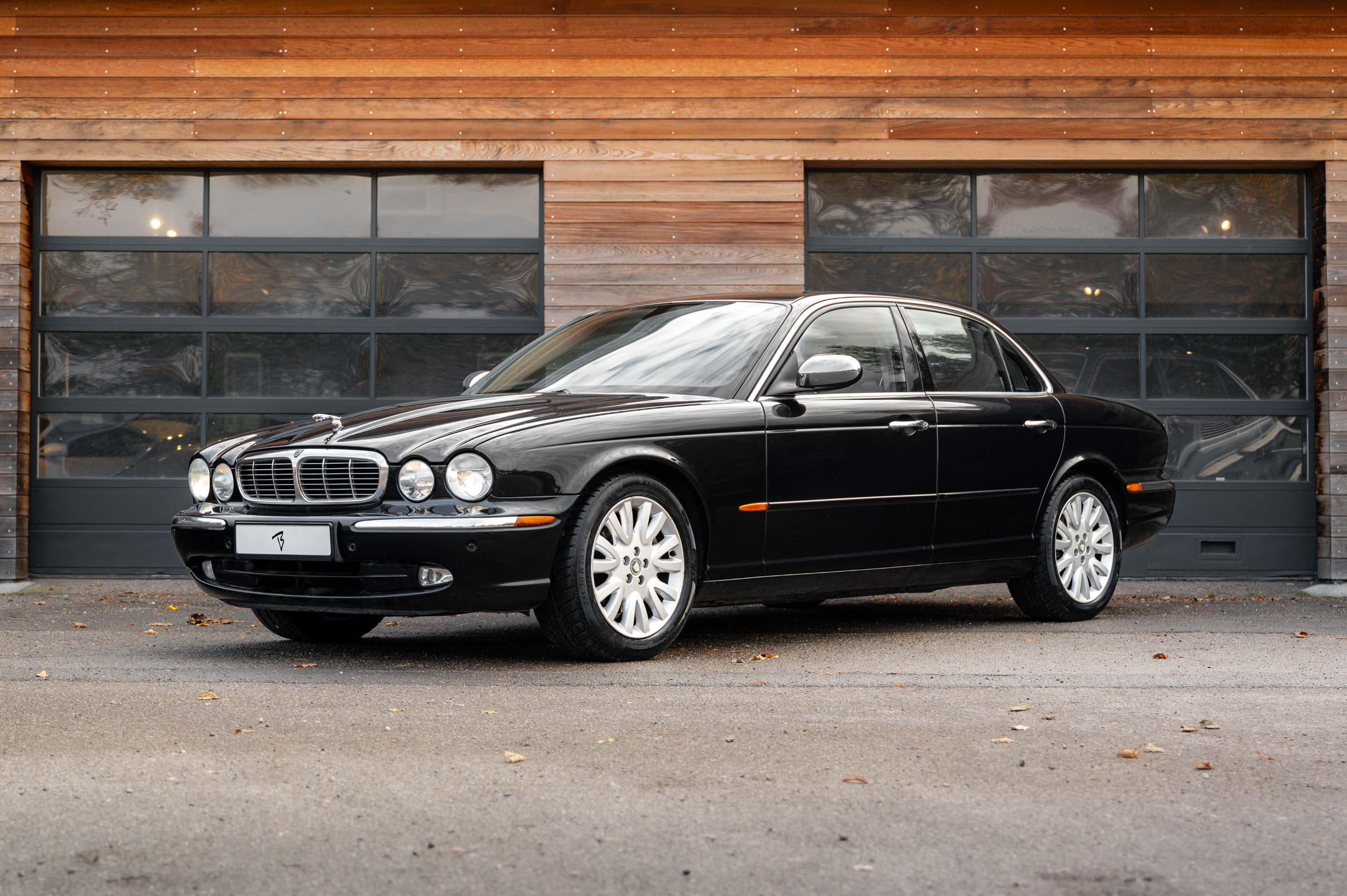 Jaguar XJ